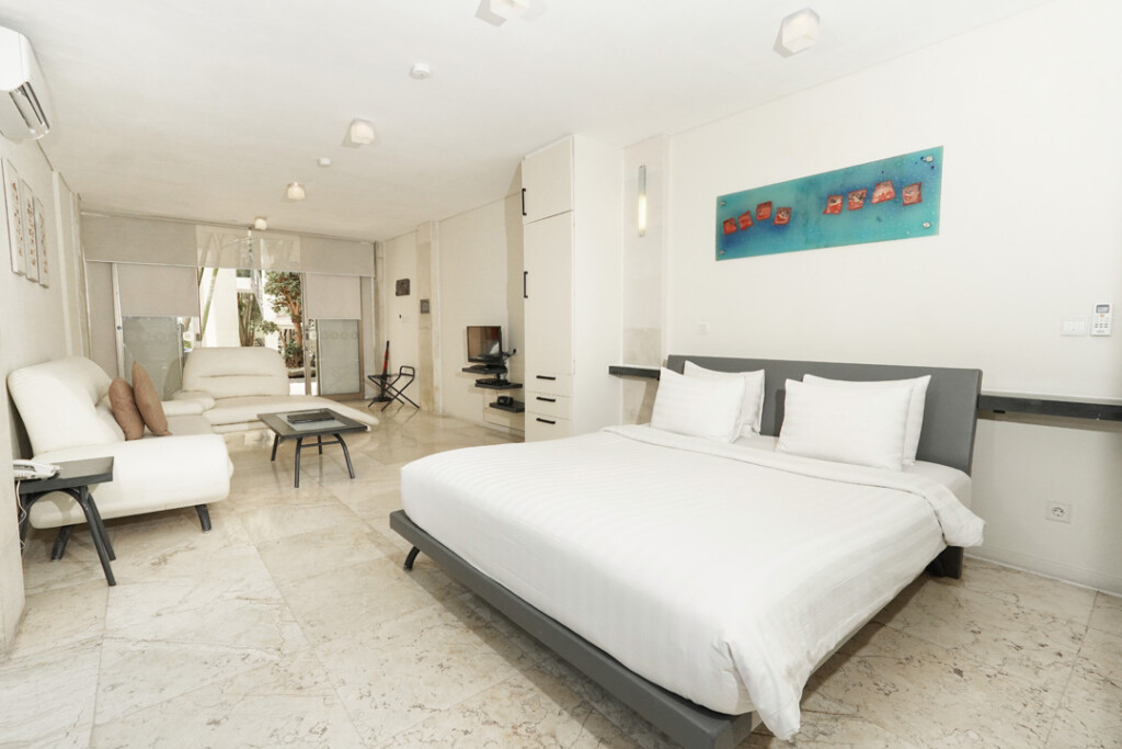 Room 1