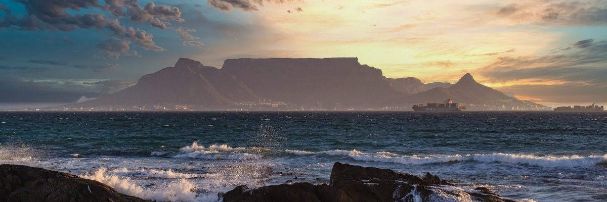 Table mountain with sunset sea view