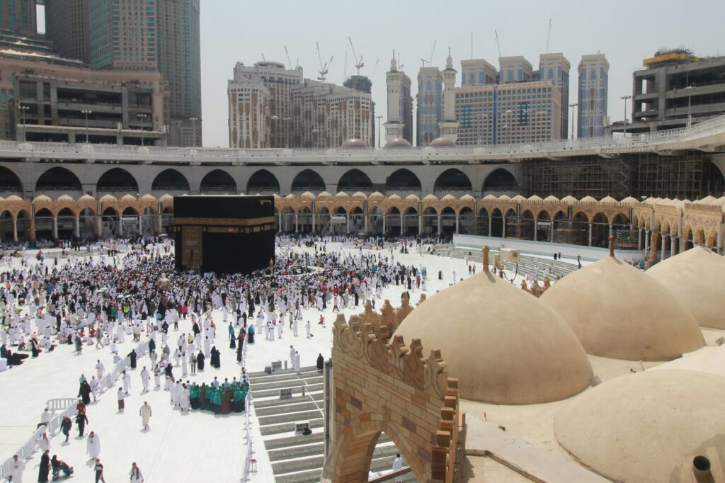 Umrah April 2025